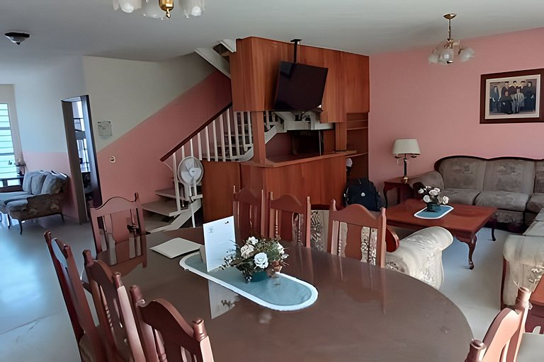 LA CASA de los RIVAS, AA, amplia, cómoda, céntrica