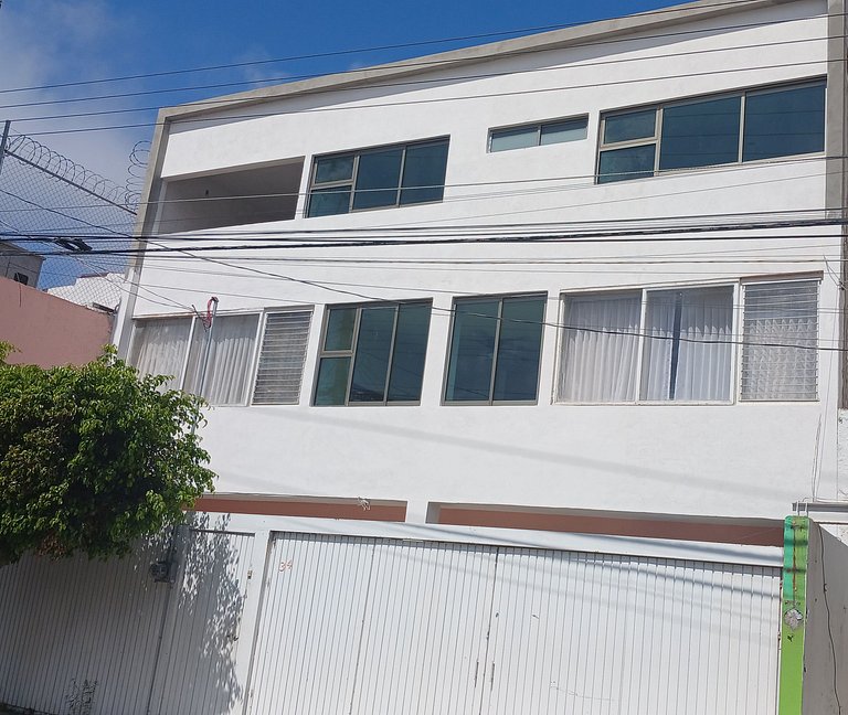 SUITE DALIA, AA, cocineta, baño privado, ubicación